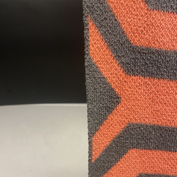 In 2 Green Recycled Blanket Throw Salmon Gray 65” by 48” - Picture 8 of 17